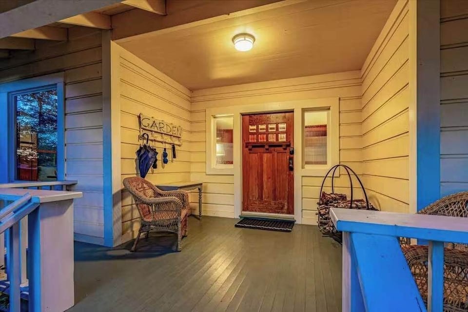Start your mornings with coffee on the front porch and ease into the relaxed pace of Sonoma living.
