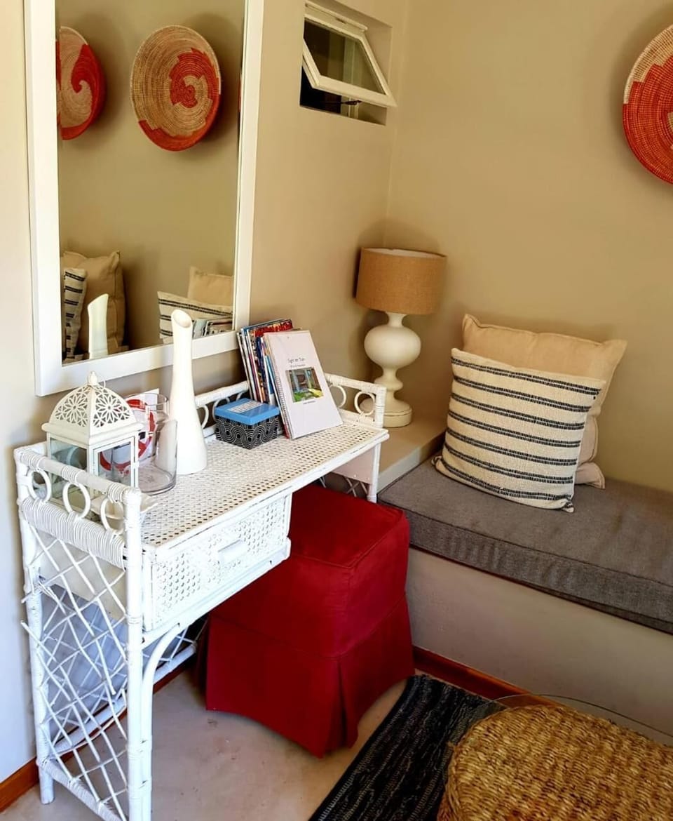 Premium bedding, individually decorated, individually furnished, desk