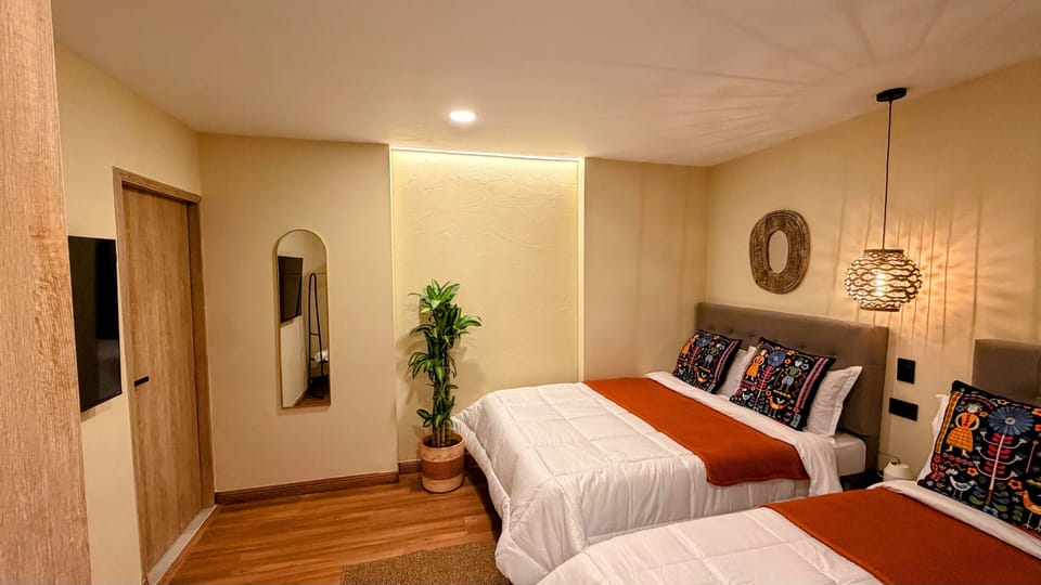Double Room, 2 Twin Beds | Television