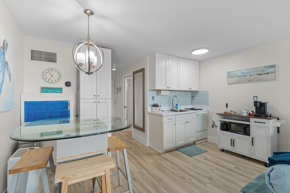 Kitchenette