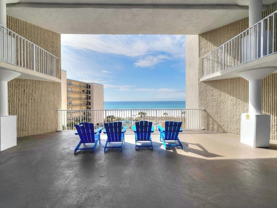 Balconies on every floor to enjoy