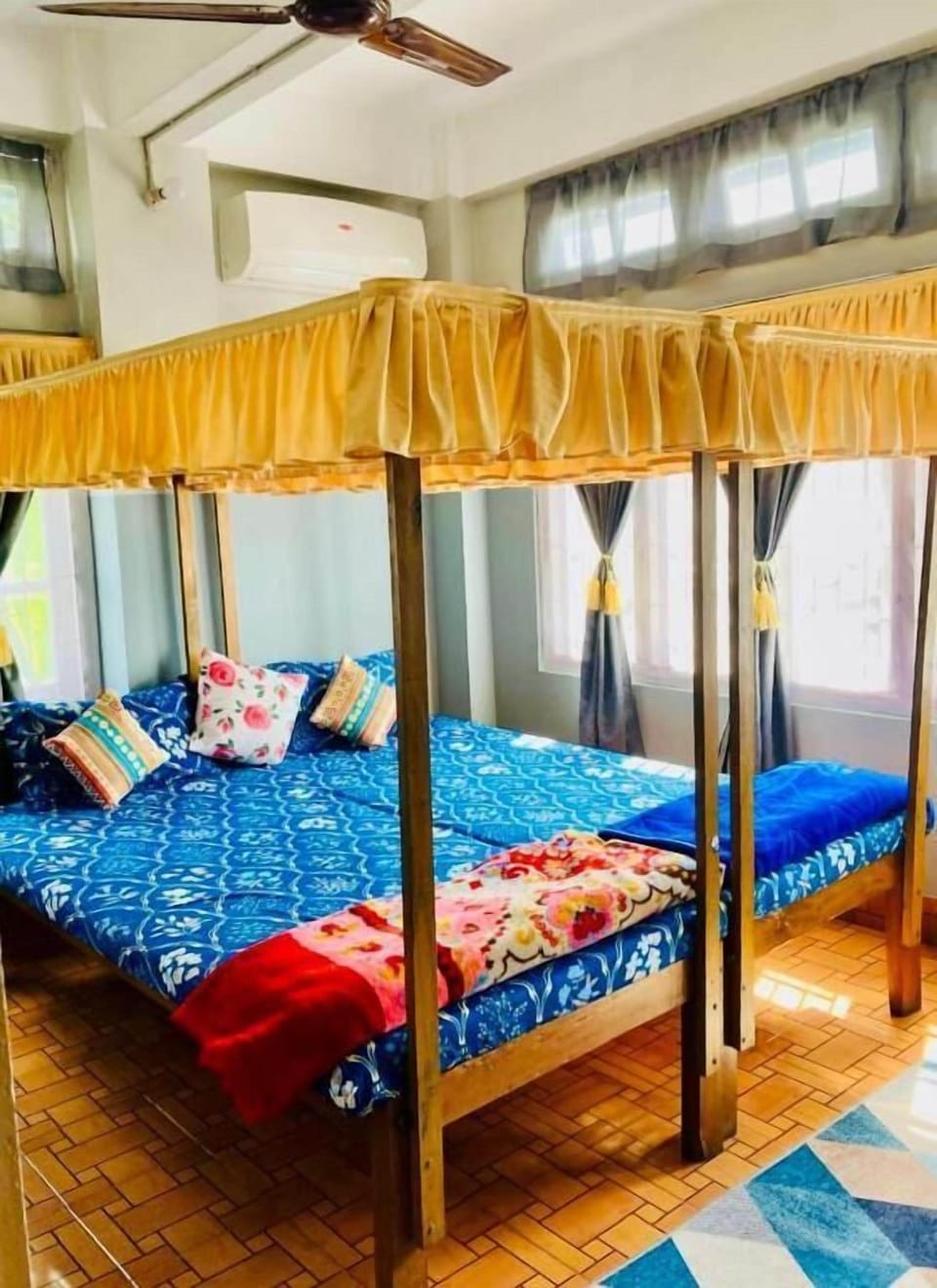 Deluxe Quadruple Room | Desk, WiFi (free)