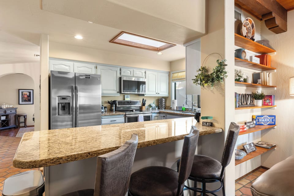 Fully Equipped Kitchen, Seating for 3 at the bar