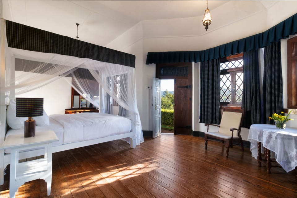 Farquharson (Double room) | In-room safe, desk, WiFi (free), bed sheets