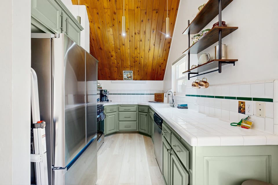Stainless steel appliances and kitchen essentials.