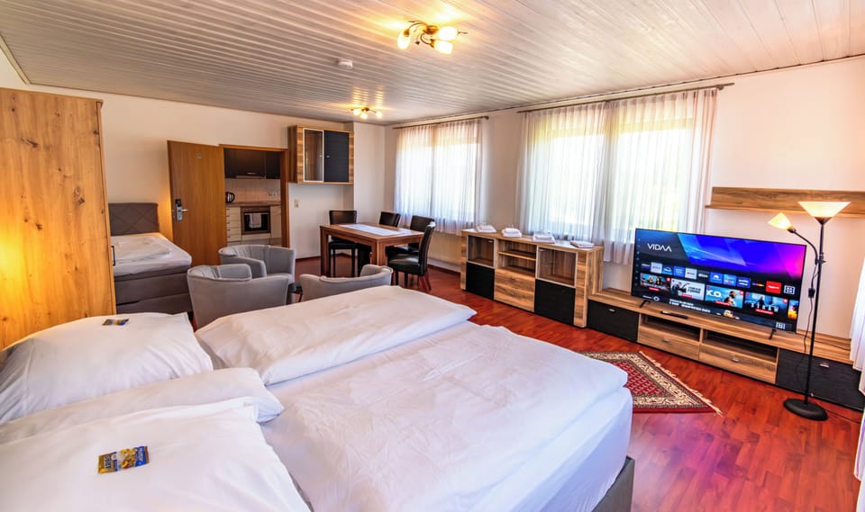 Comfort Apartment | Premium bedding, minibar, in-room safe, desk