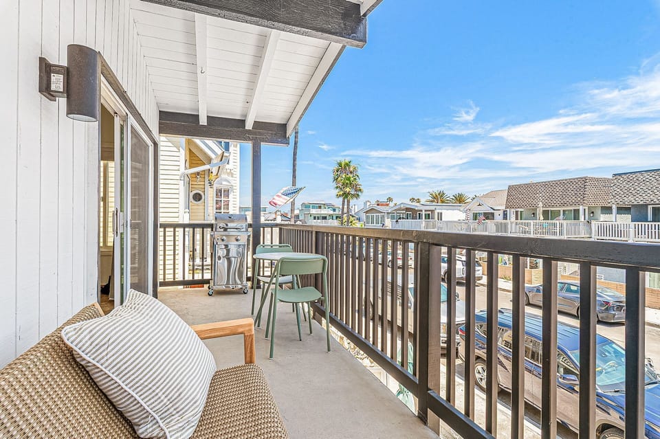 Relax outdoors and take in the beachside neighborhood atmosphere
                