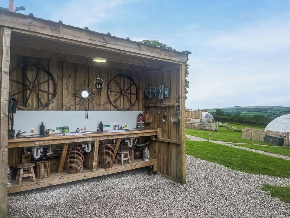 Exterior | Pinhaw Beacon - Deerstone Glamping, Clitheroe and the Ribble Valley