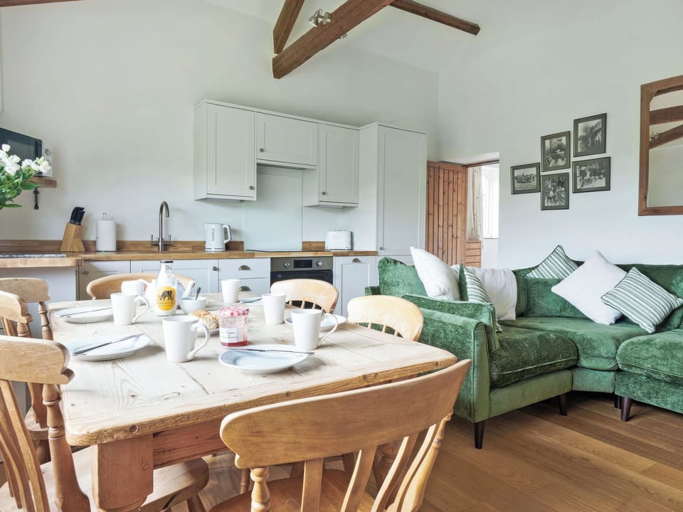 Dining Area | Harvest - North Hill Cottages, Barnstaple