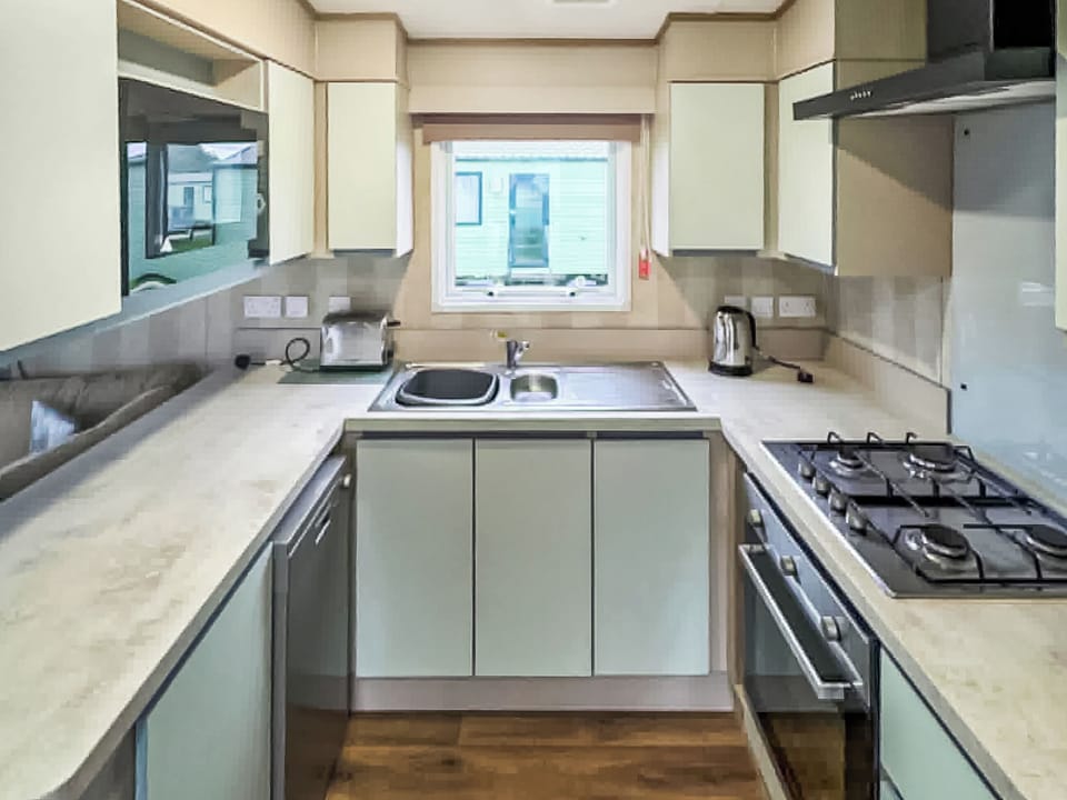 Open plan living space | Snowdonia View, Pwllheli
