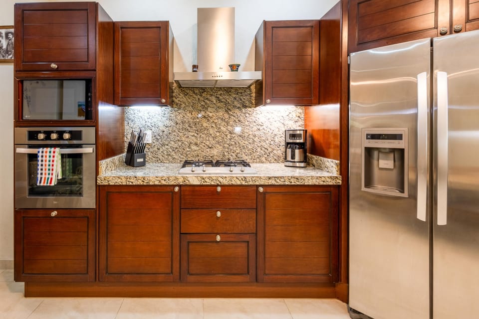 Condo - Image 6