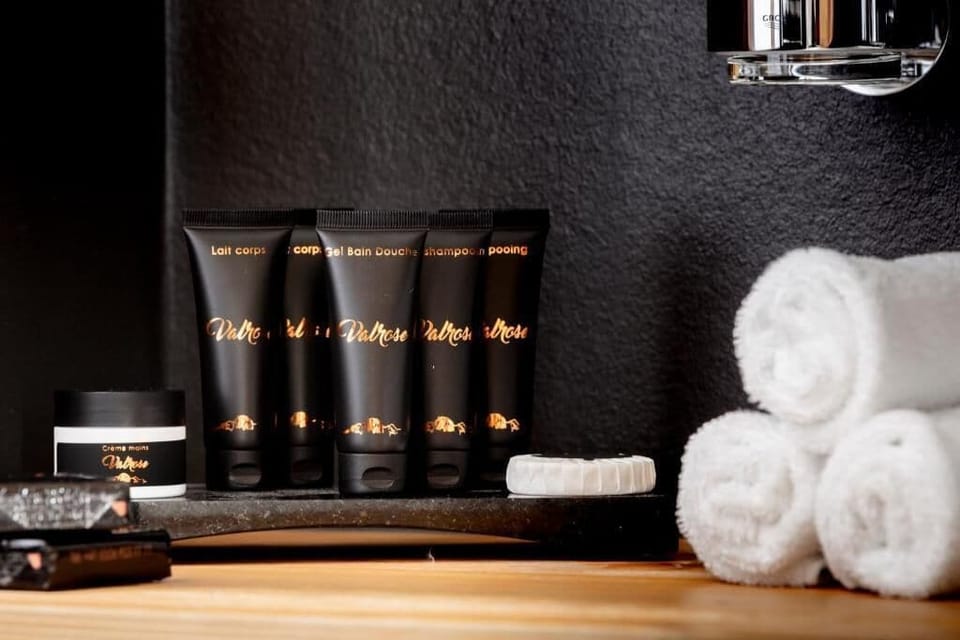 Double Room, Mountain View | Bathroom amenities | Hair dryer, bathrobes, slippers, towels