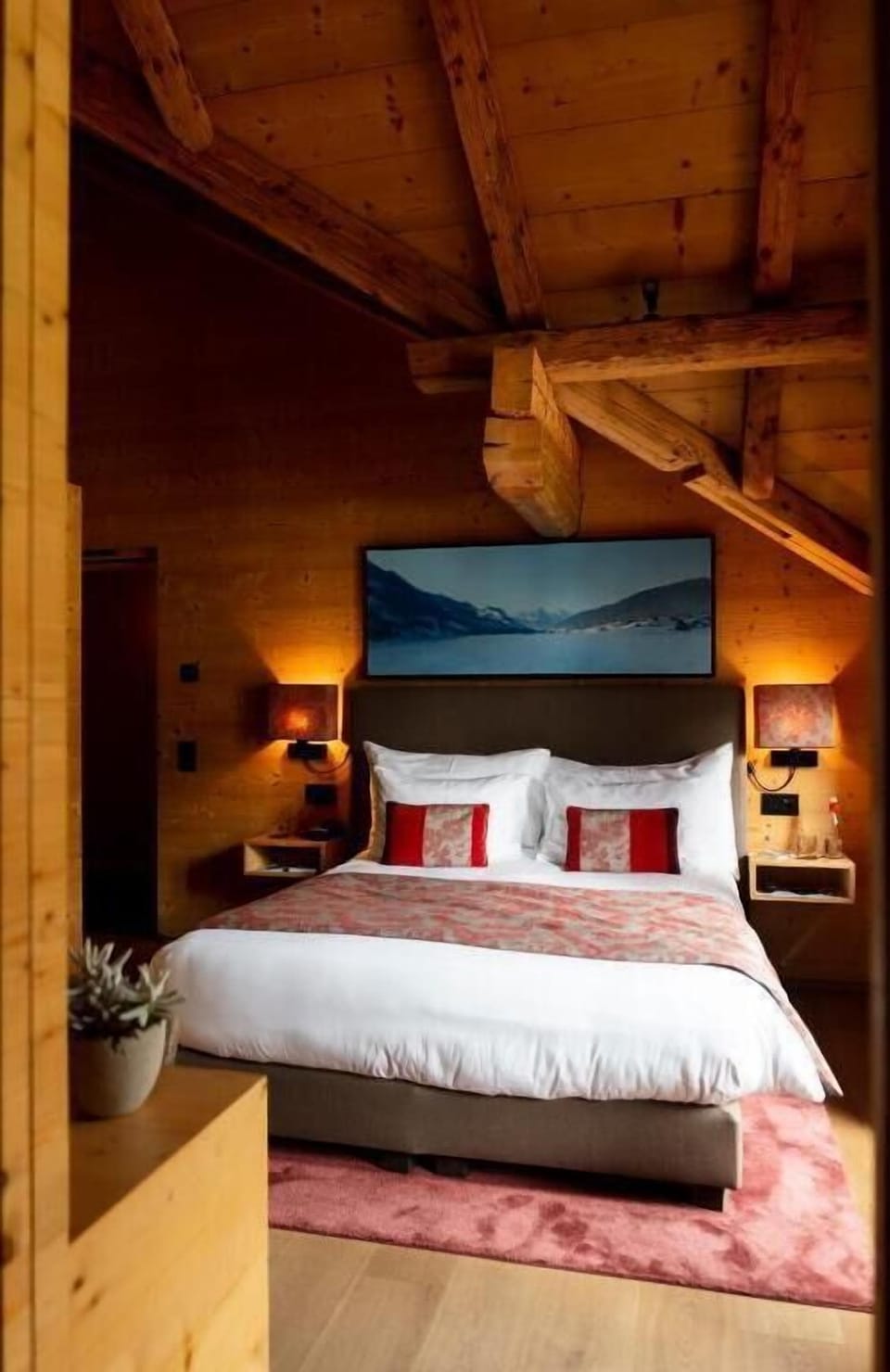 Superior Double Room, Balcony, Mountain View | In-room safe, desk, soundproofing, WiFi (free)
