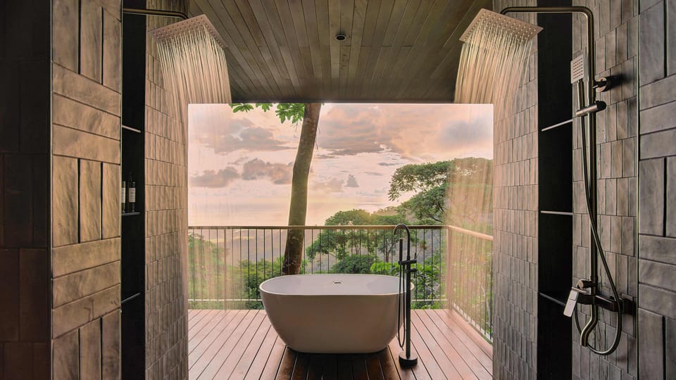 Luxury Tree House, 1 King Bed, Balcony, Ocean View | Premium bedding, down comforters, pillowtop beds, minibar