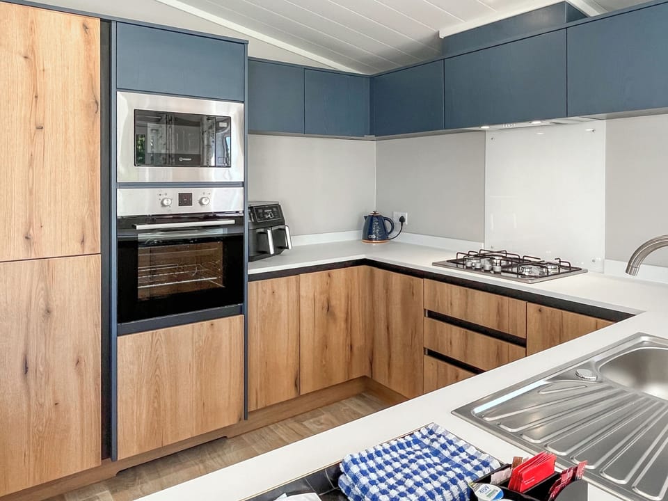 Kitchen | Victory Wisteria Lodge, Patrington Haven