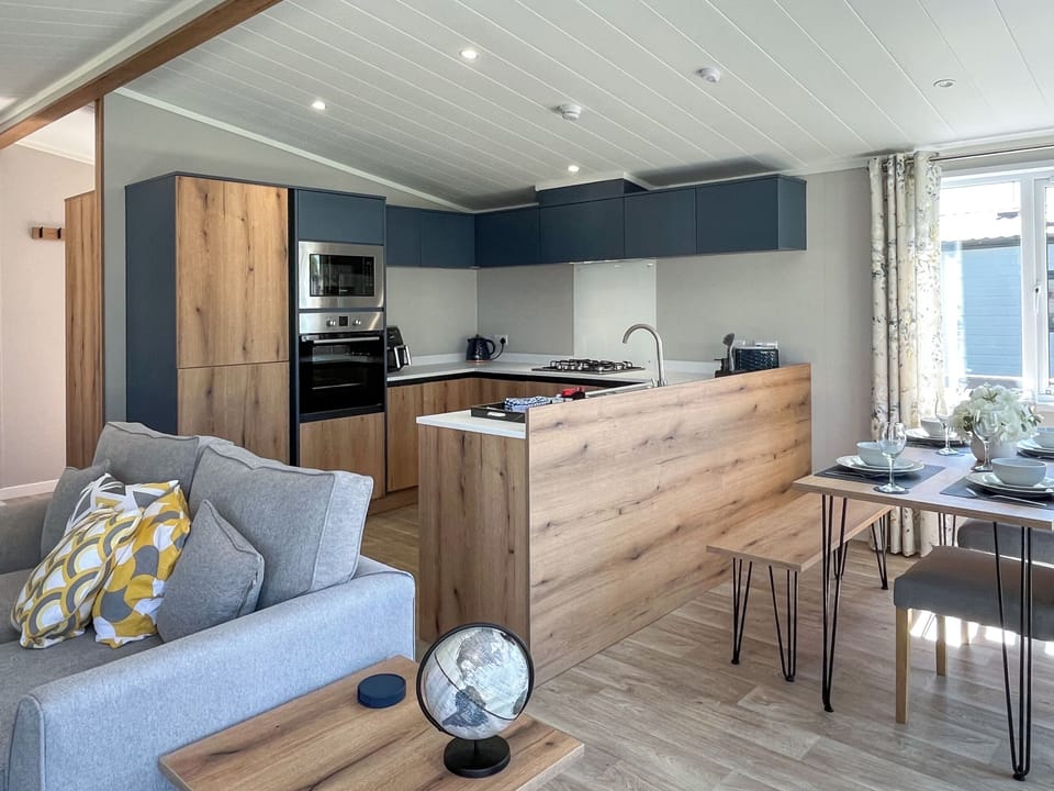 Open plan living space | Victory Wisteria Lodge, Patrington Haven