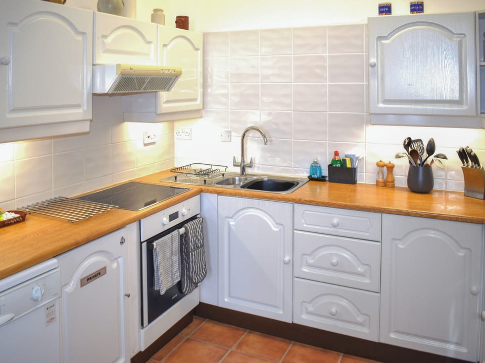 Kitchen | Valerie&rsquo;s Seaview, Ilfracombe