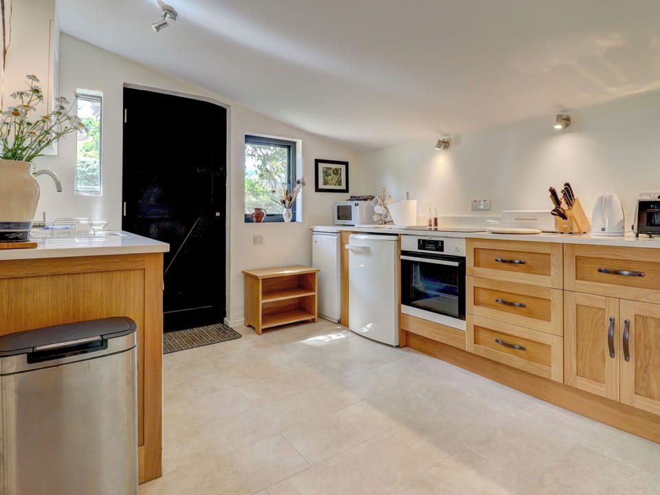 Kitchen | The Barn, Bignor