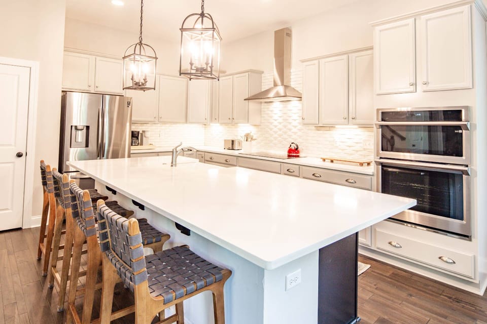 There's plenty of room in the spacious kitchen for you and your family to prepare your meals.