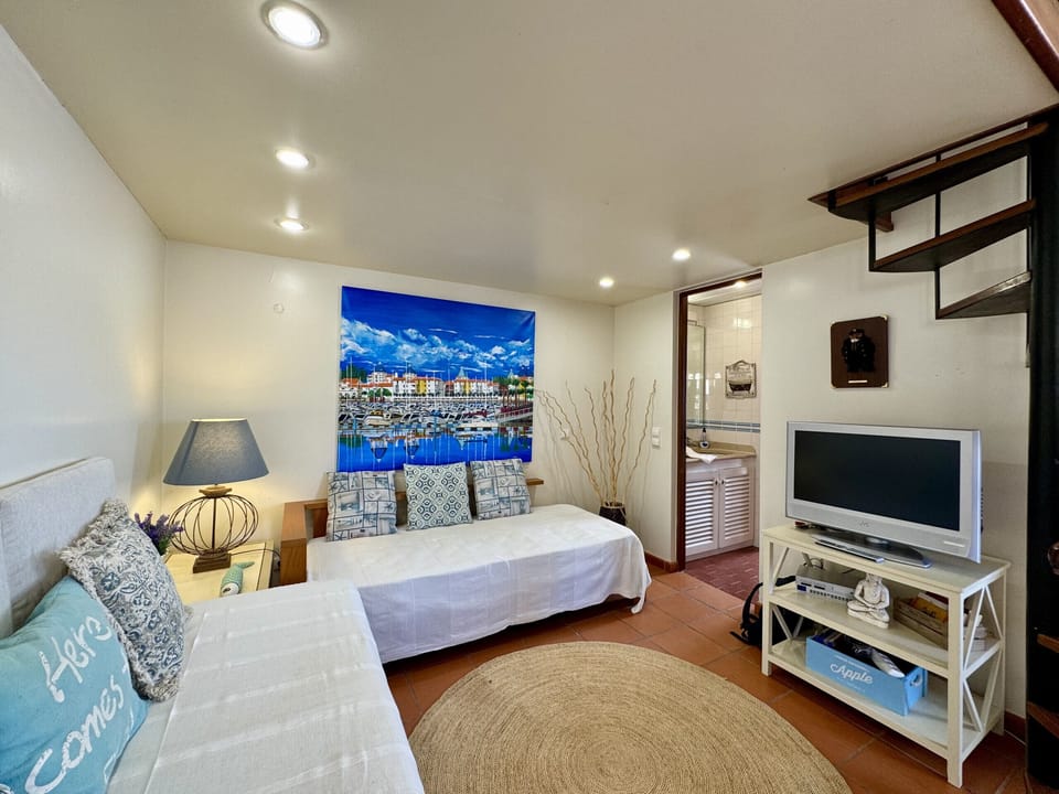 Vilamoura Marina Duplex 2 by Homing Apartment in Quarteira