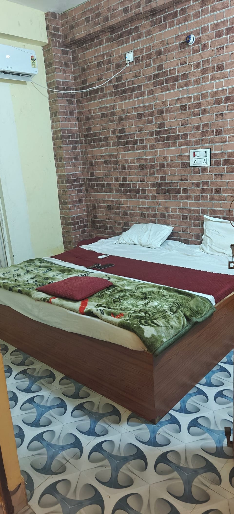 Deluxe Double or Twin Room
