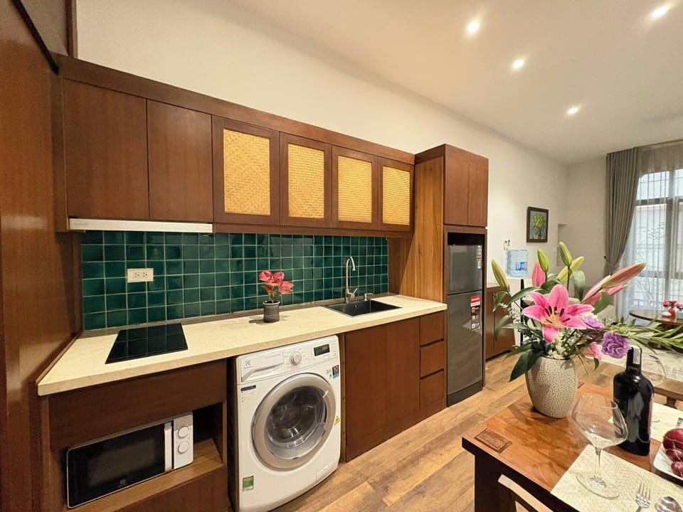 Standard Apartment, City View | Private kitchen