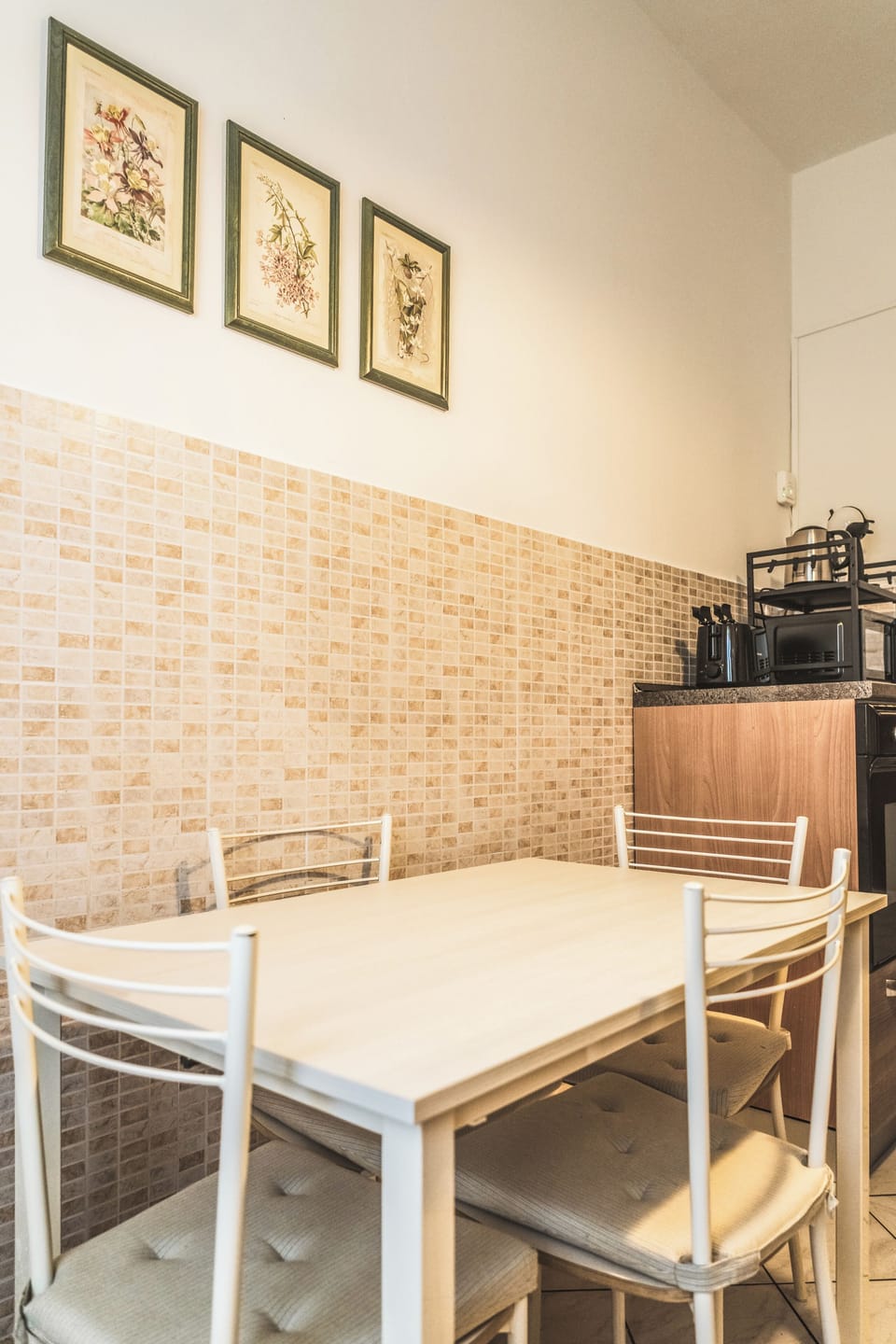 Apartment, 2 Bedrooms, Balcony | Dining