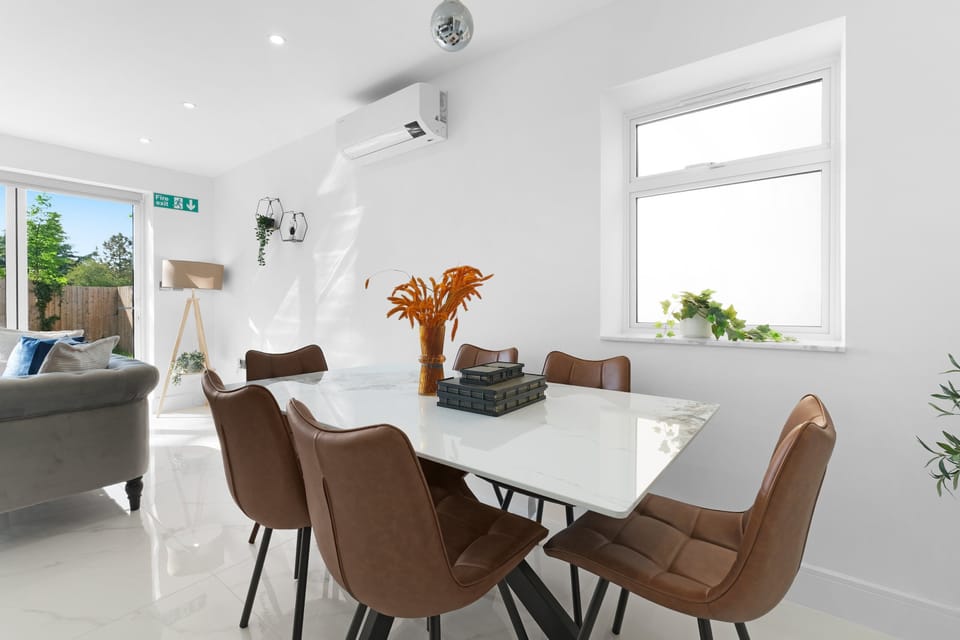 Family House, Patio | Dining