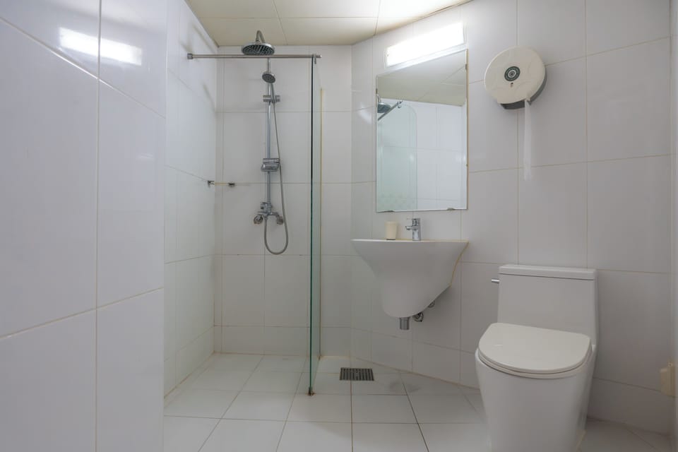 Standard Double Room | Bathroom
