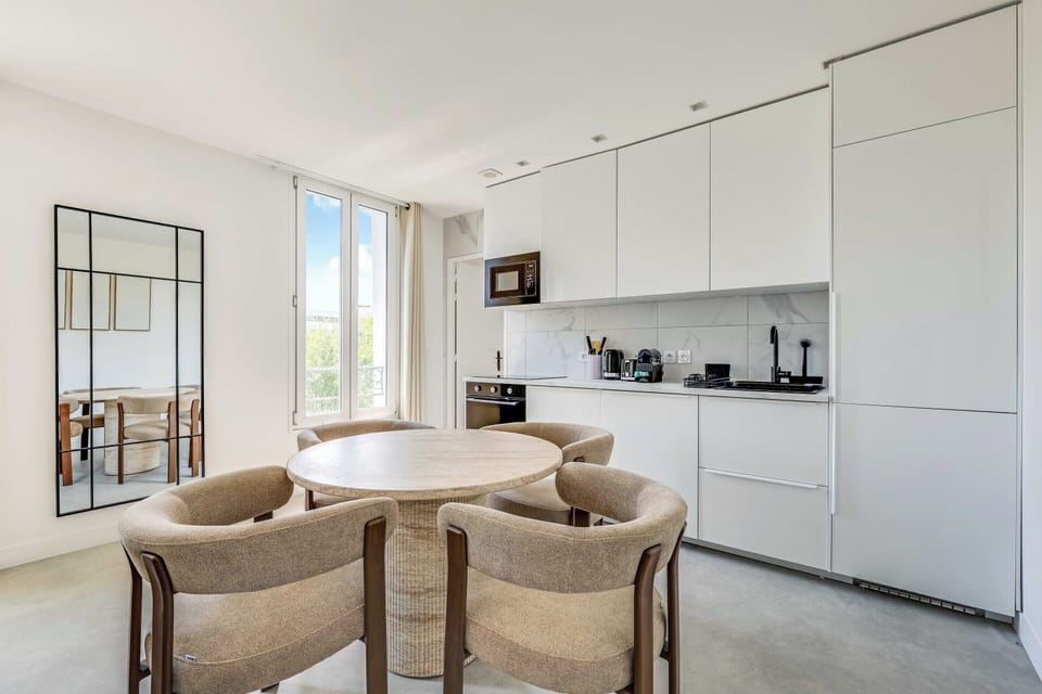 Apartment | Dining