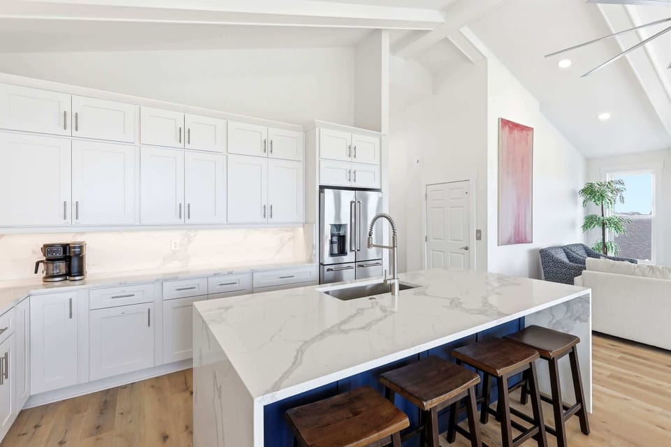Fully equipped kitchen with everything needed for vacation meals.