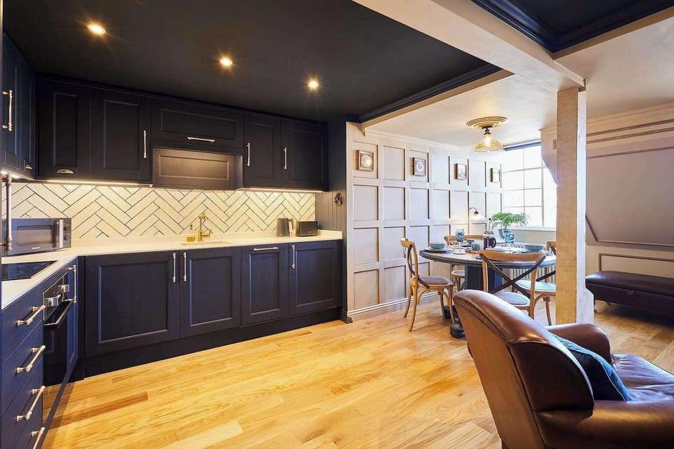 The Nest, Whitby - Host & Stay 