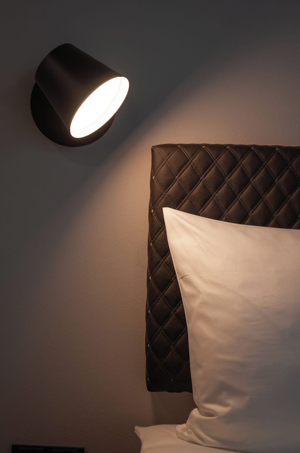 Basic Single Room | Hypo-allergenic bedding available, WiFi (free), bed sheets