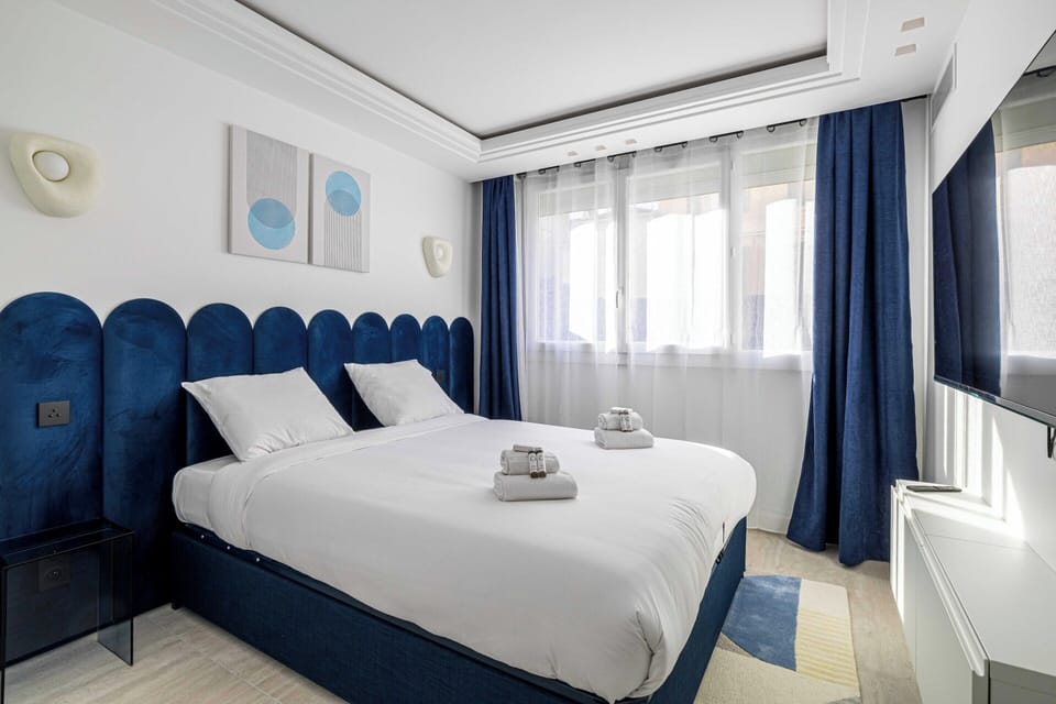 Apartment | 2 bedrooms, laptop workspace, iron/ironing board, bed sheets