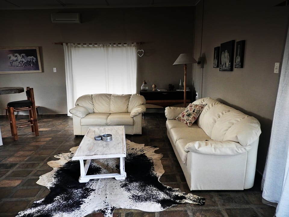 Comfort Cottage | Living area