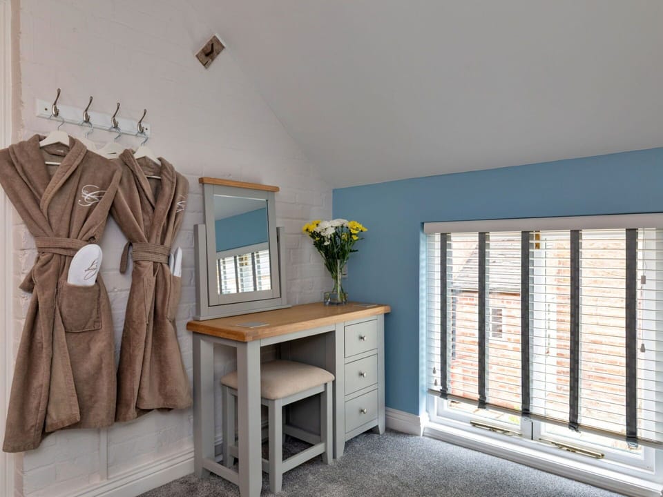 Furniture, Interior Design, Wood, Flooring, Floor, Home, Ceiling, Room, Lighting, Cabinetry