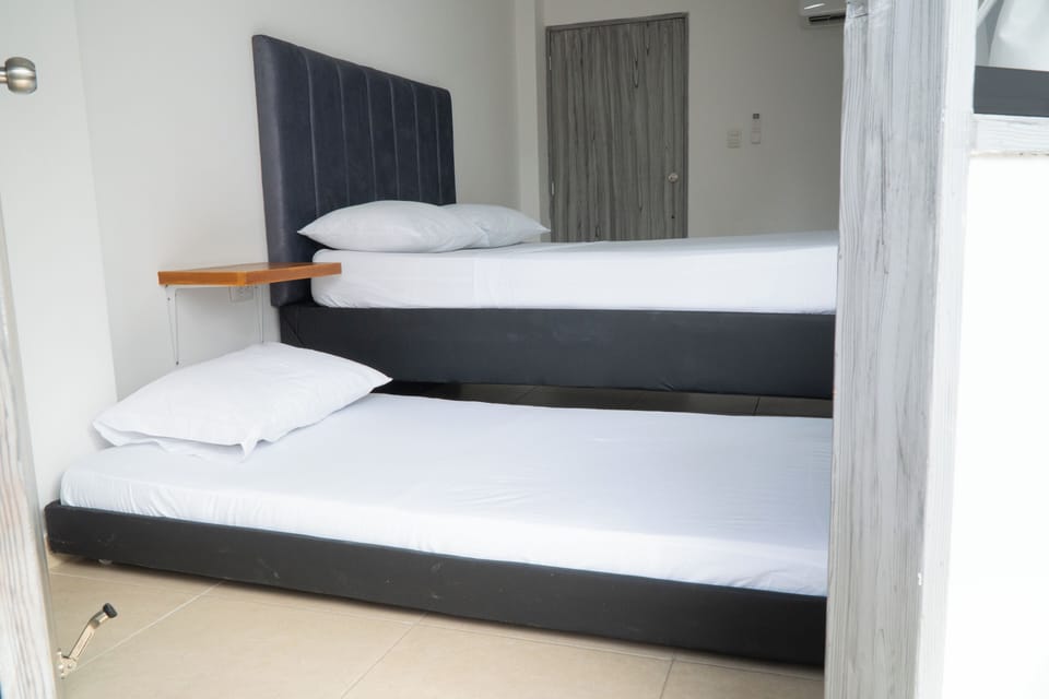 WiFi (free), bed sheets