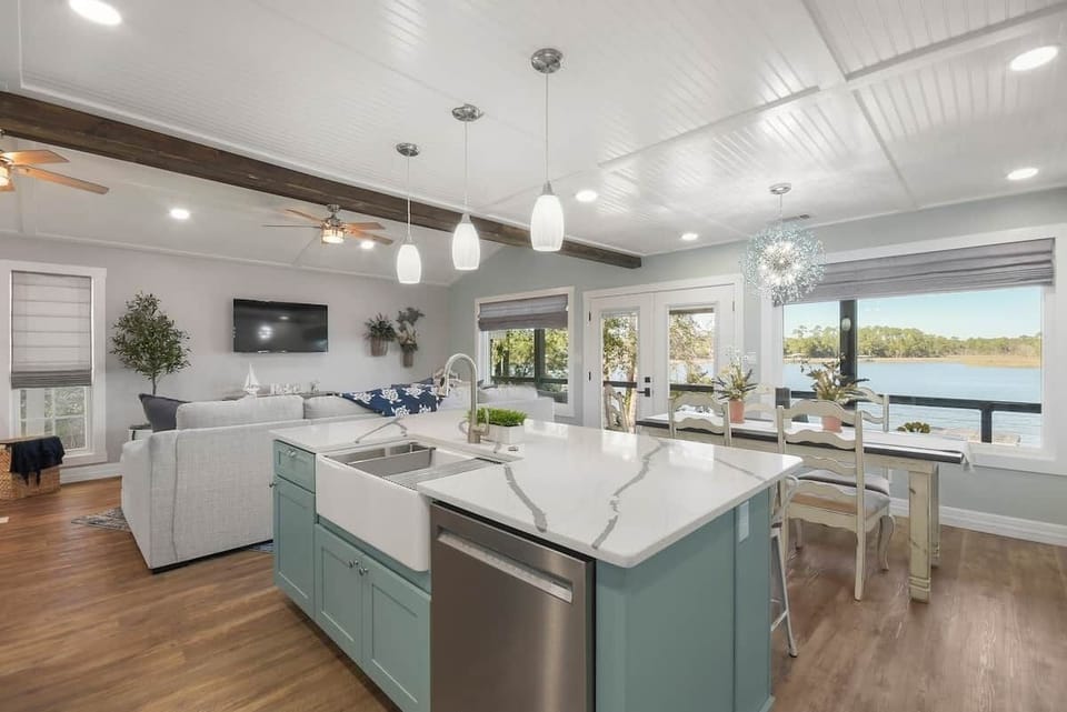 Kitchen and dining area