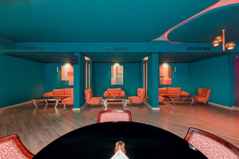 7 bars/lounges, poolside bar, beach bar