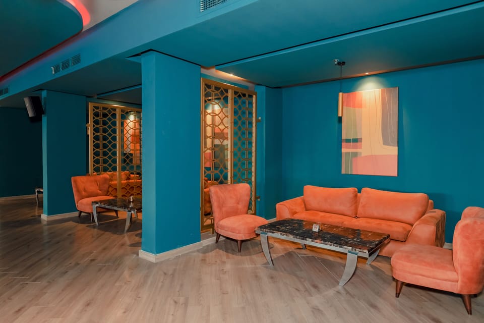 7 bars/lounges, poolside bar, beach bar