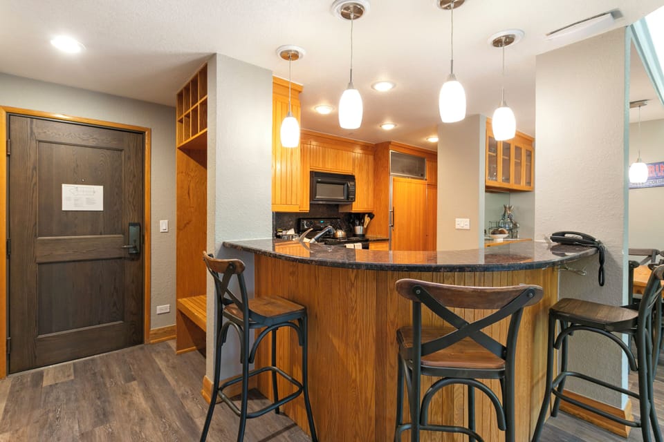 Breakfast Bar