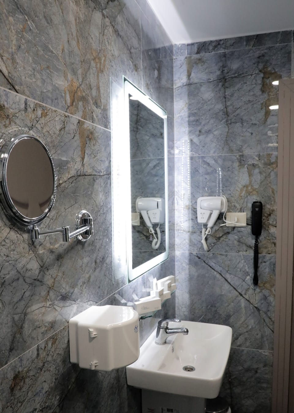 Nishan Hotel Apartment hotel in Africa