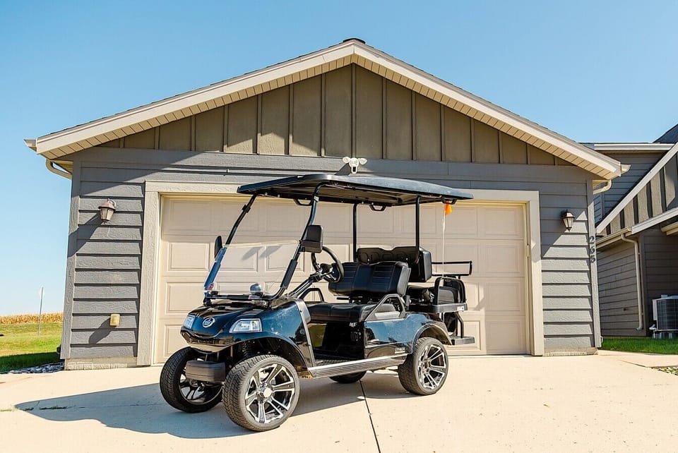 Golf Cart Available in Summer Season