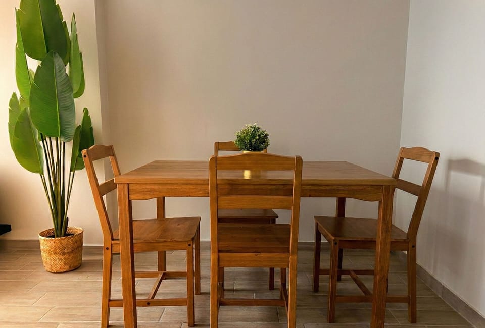 Studio | Dining