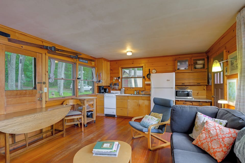House (2 Bedrooms) | Interior