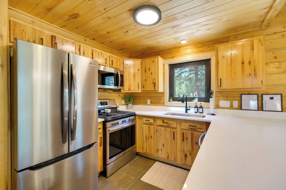House (3 Bedrooms) | Interior