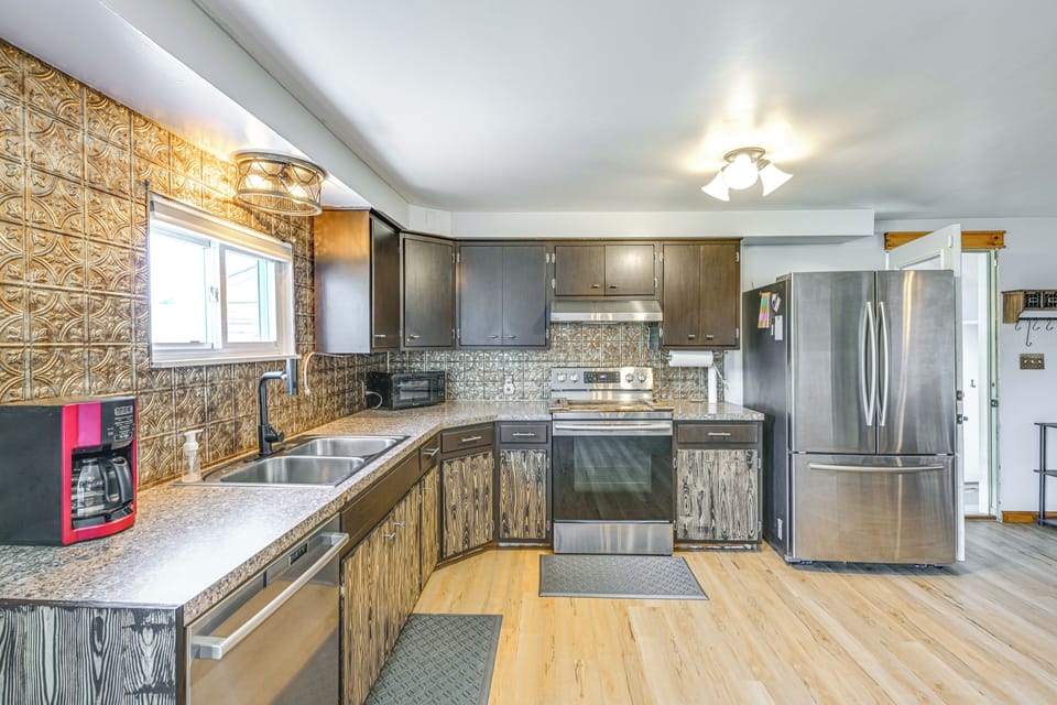 House (2 Bedrooms) | Interior