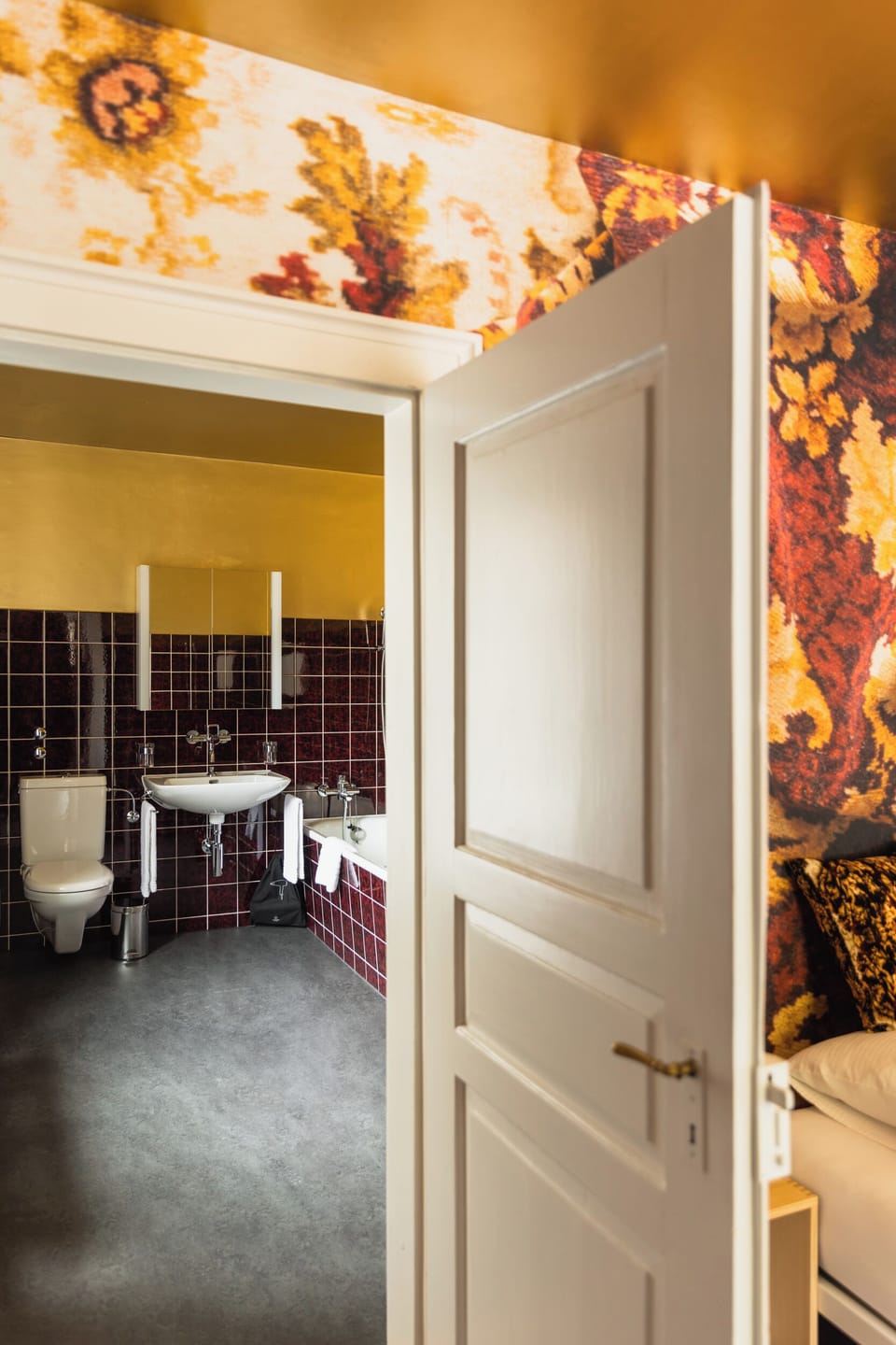Double Room, Mountain View | Bathroom | Slippers