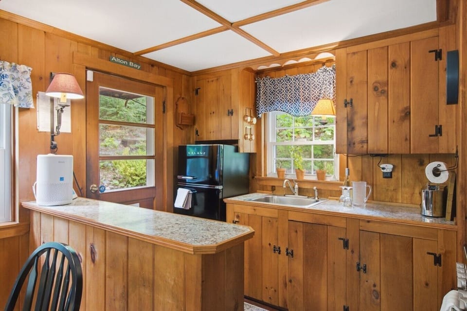 Fully equipped kitchen with everything you need