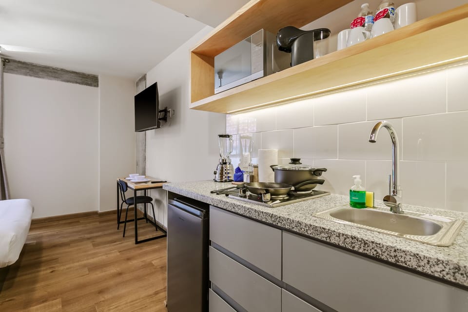 Basic Apartment | Private kitchen | Espresso maker, microwave, stovetop, blender